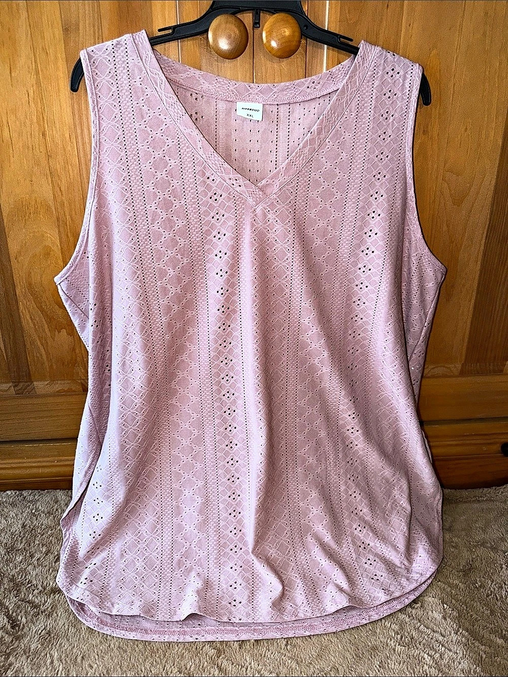 XIEROUO Pink Eyelet Tank Top XXL Like New - cute side detail